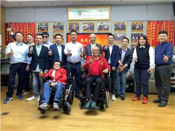 深圳市人工智能产业协会带队一行走访郑卫宁慈善基金会交流